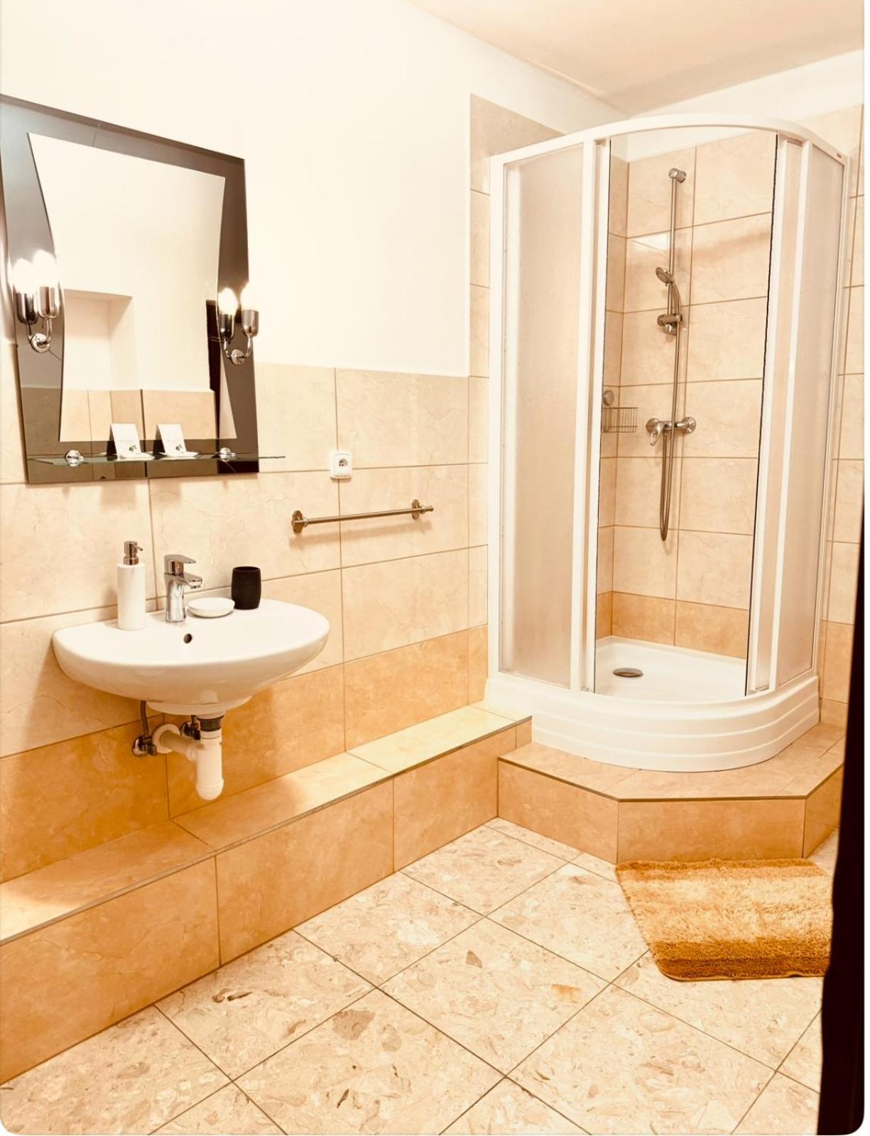 Studia Maxim Apartment ฟรีเดก-มีสเตก ภายนอก รูปภาพ